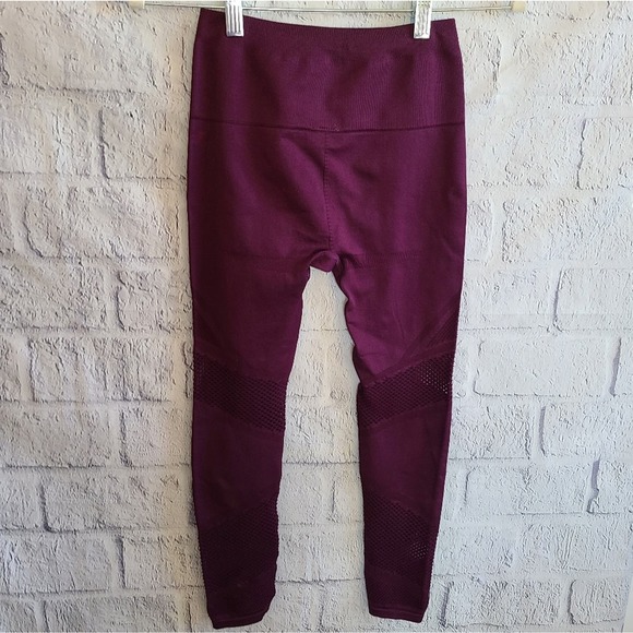 Fabletics Maroon Seemless High-Waisted Mesh Leggings NWT SZ XS - Picture 2 of 10